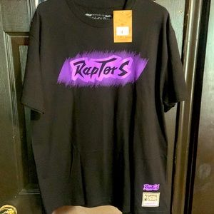 Large top and large bottom Mitchell & ness brand new